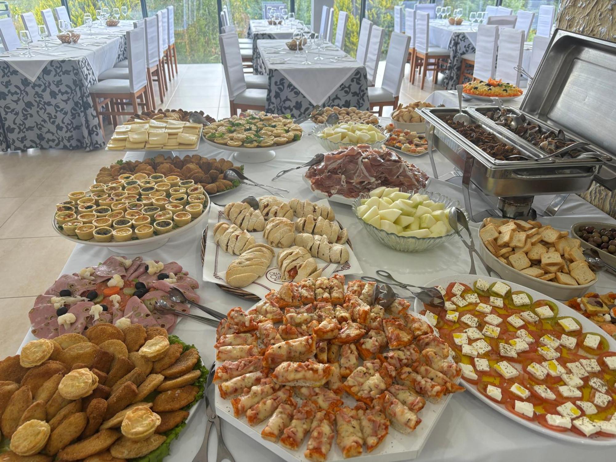 Restaurante Residencial Pizzaria S. Estevao Aguiar da Beira Exterior foto